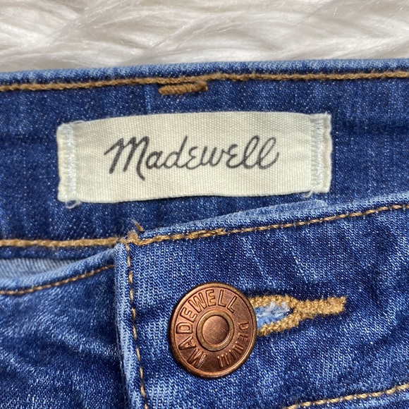 Madewell Curvy High-Rise Skinny Jeans in Moreaux Wash - Picture 4 of 8